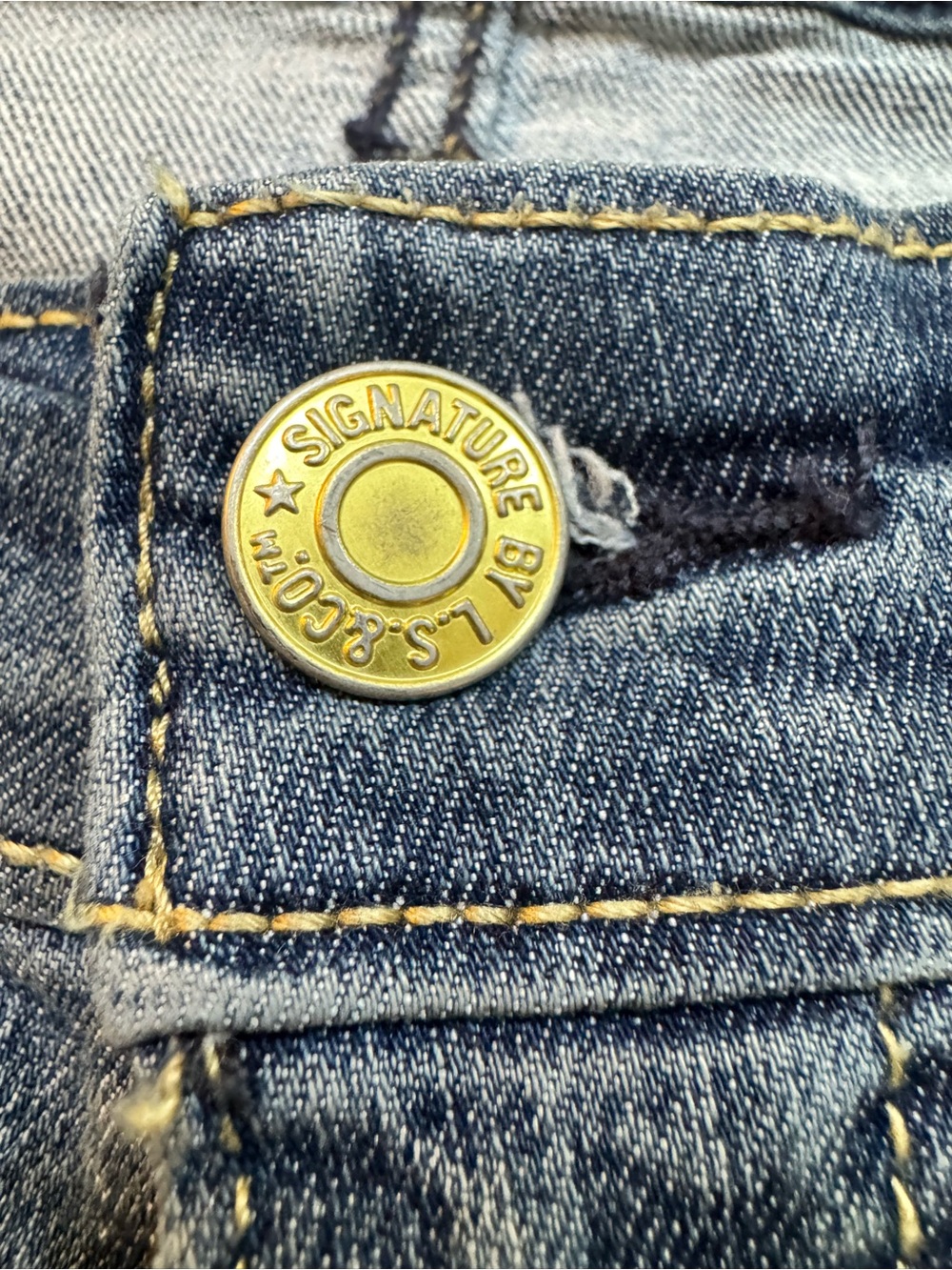 Signature by Levi Strauss & Co. Mid Rise Slim Boyfriend - Picture 6 of 13